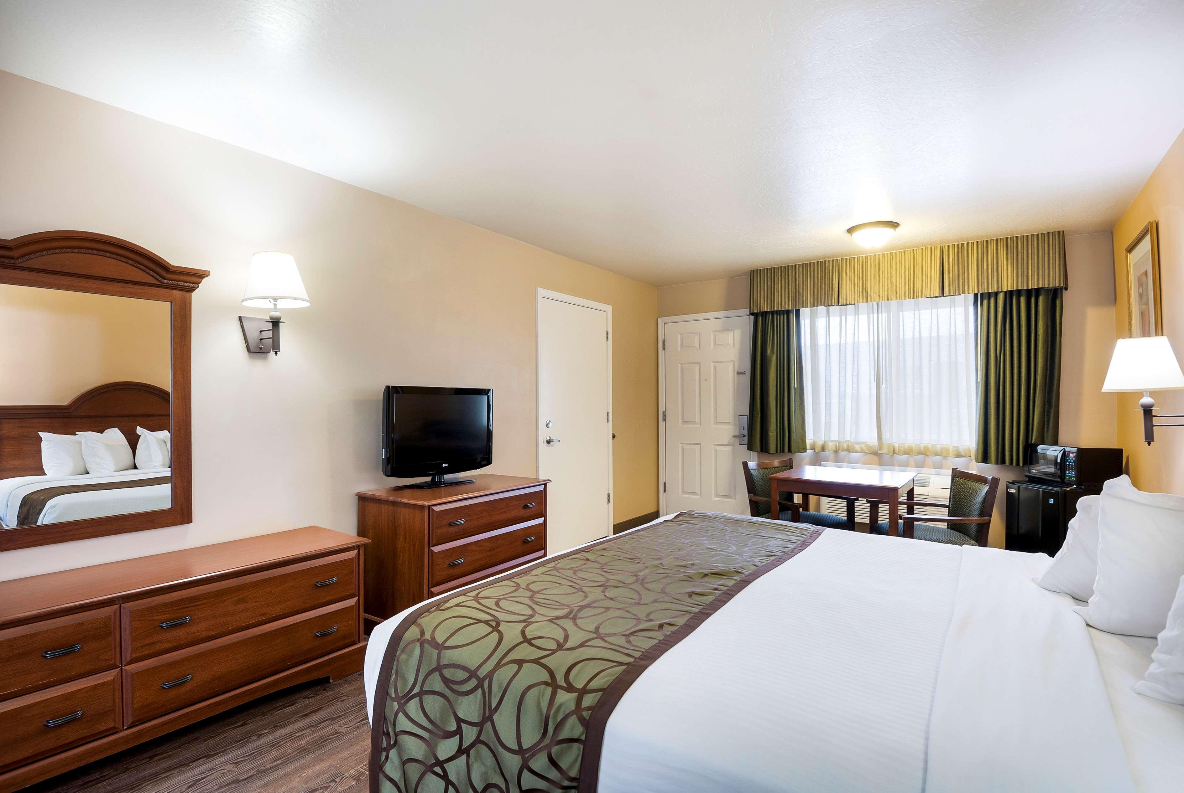 ชัวร์สเตย์ โฮเต็ล บาย เบสต์เวสเทิร์น เฟิร์นลีย์ Hotel ภายนอก รูปภาพ